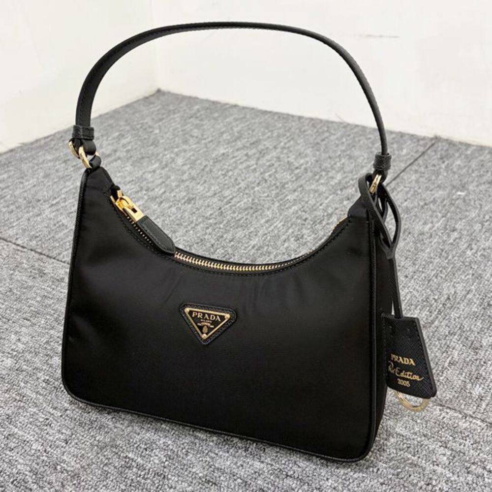 Triangle Logo Re-edition Nylon Saffiano Shoulder Mini Bag - Picture 3 of 10